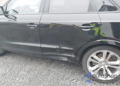 2018 Audi Q3 2.0T Premium/2.0T Sport Premium z USA, uszkodzony, nr VIN WA1BCCFSXJR031354